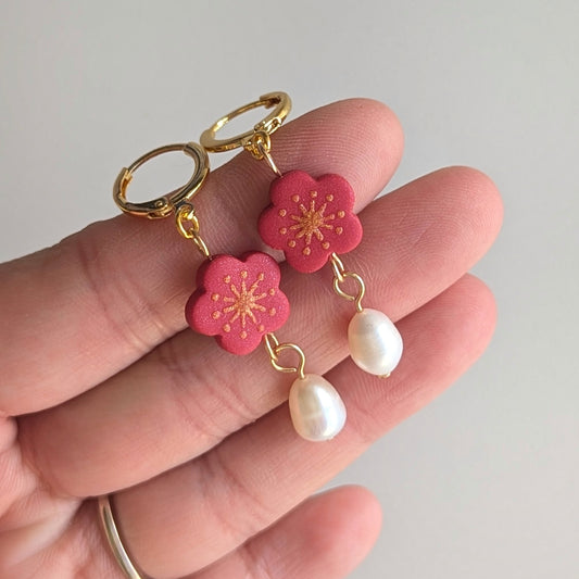 Flower & Pearl Earrings